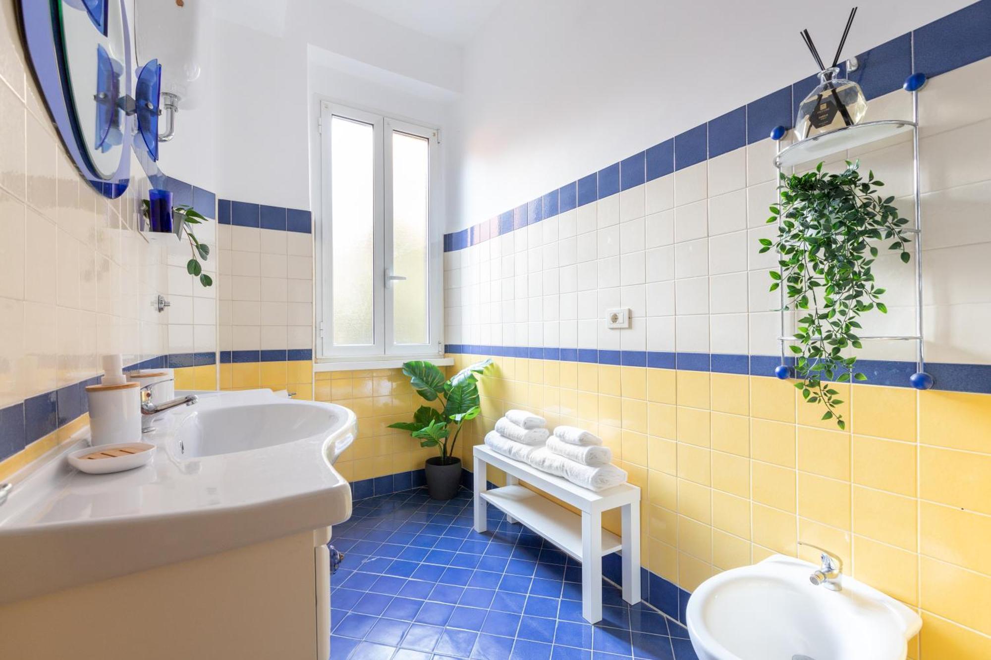 8 Min To Center - 400mt To Metroa, 4-6 Pax, 2 Bathrooms Apartamento
